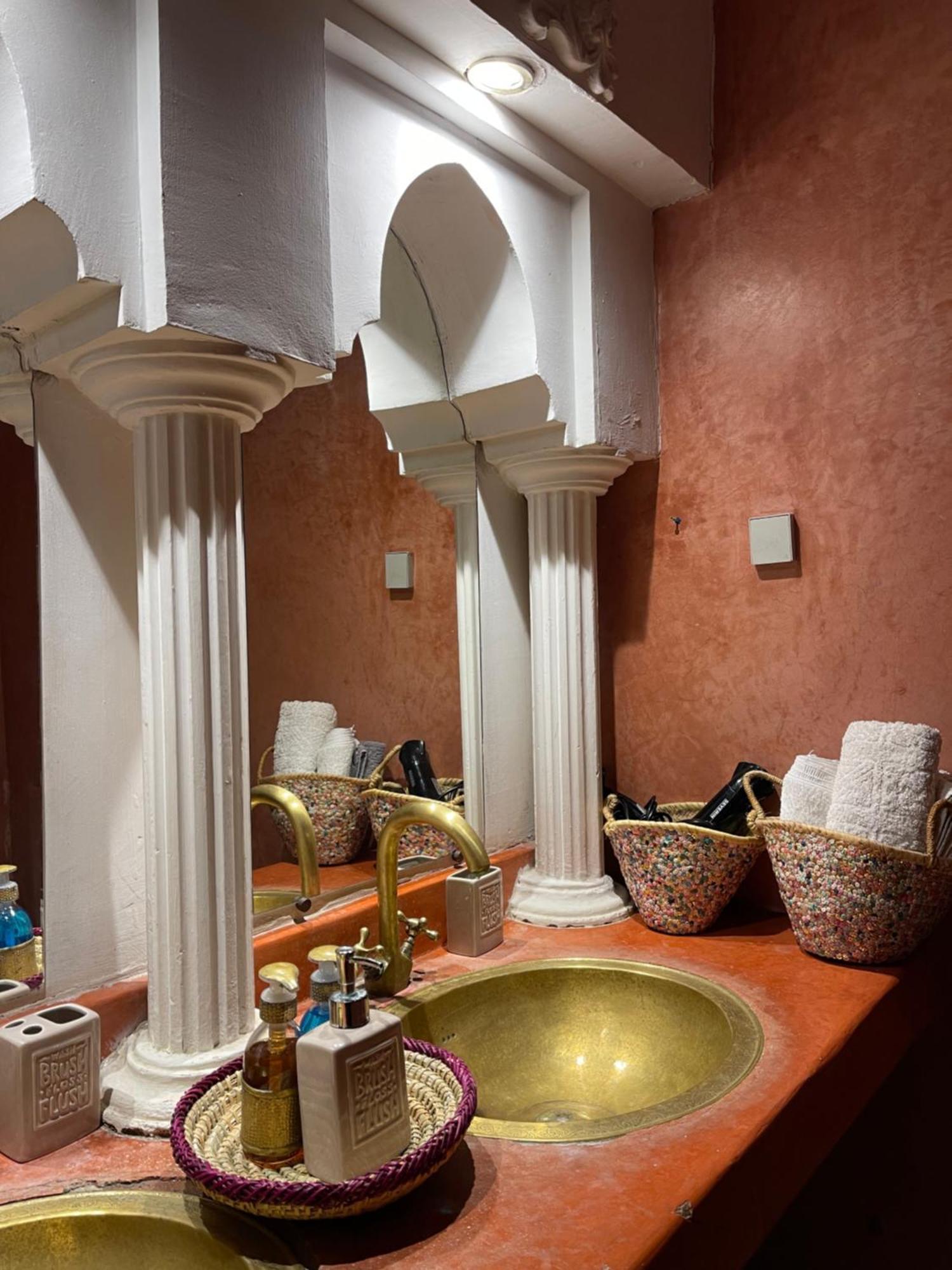 Riad La Caleche & Spa Marrakesh Eksteriør billede